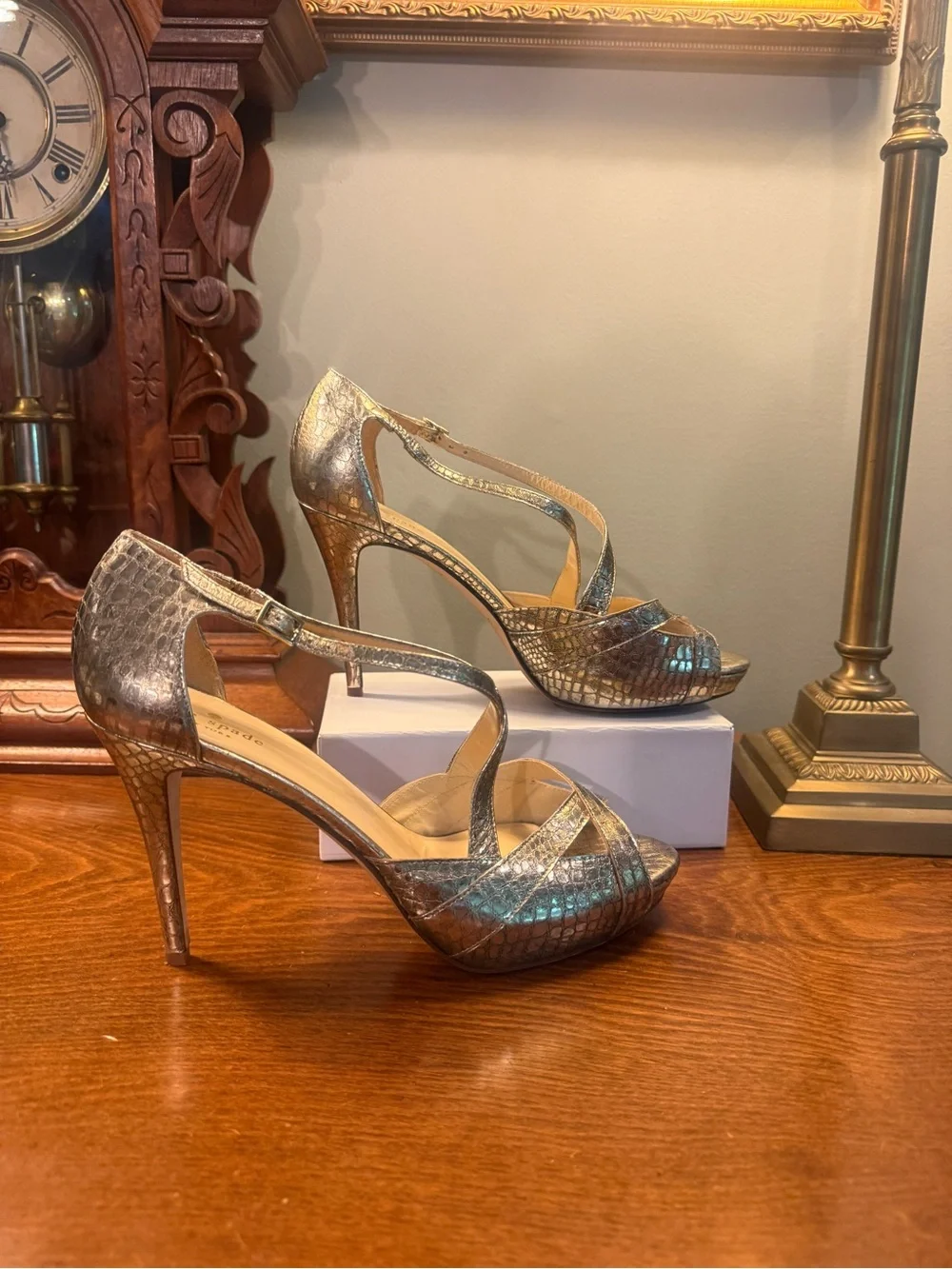 kate spade Metallic Gold Croc Leather Strappy High Heel Platform Sandal Size 10